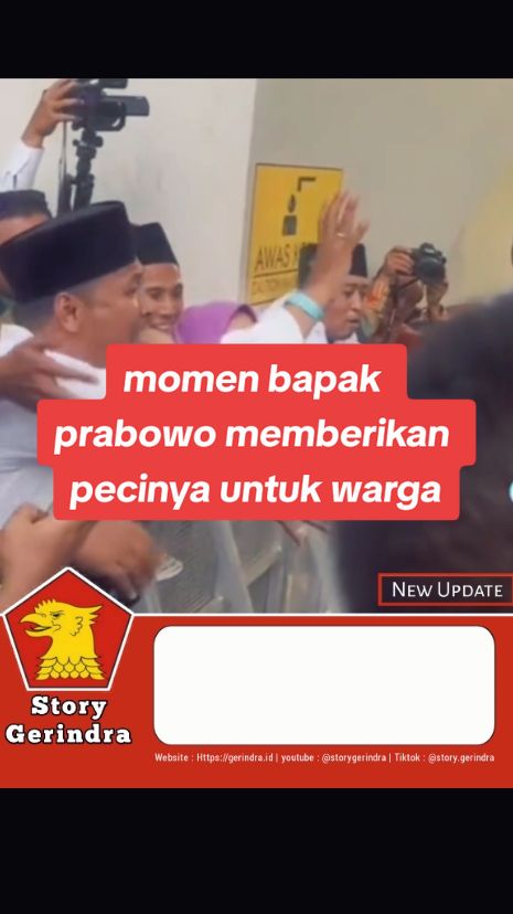 momen presiden prabowo memberikan peci nya. #KejutanLIVEFest #prabowo #gerindra #kabinetmerahputih