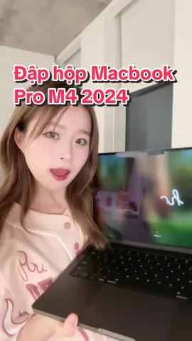Cùng Chao đập hộp chiếc máy mới nhất của Apple nhaaa 👩🏻‍💻