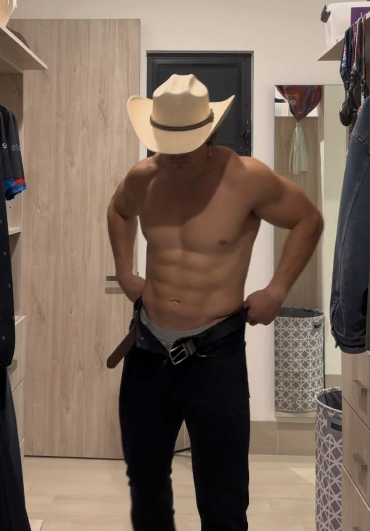 Dime 🤠 #vaquero #cowboy #fyp 