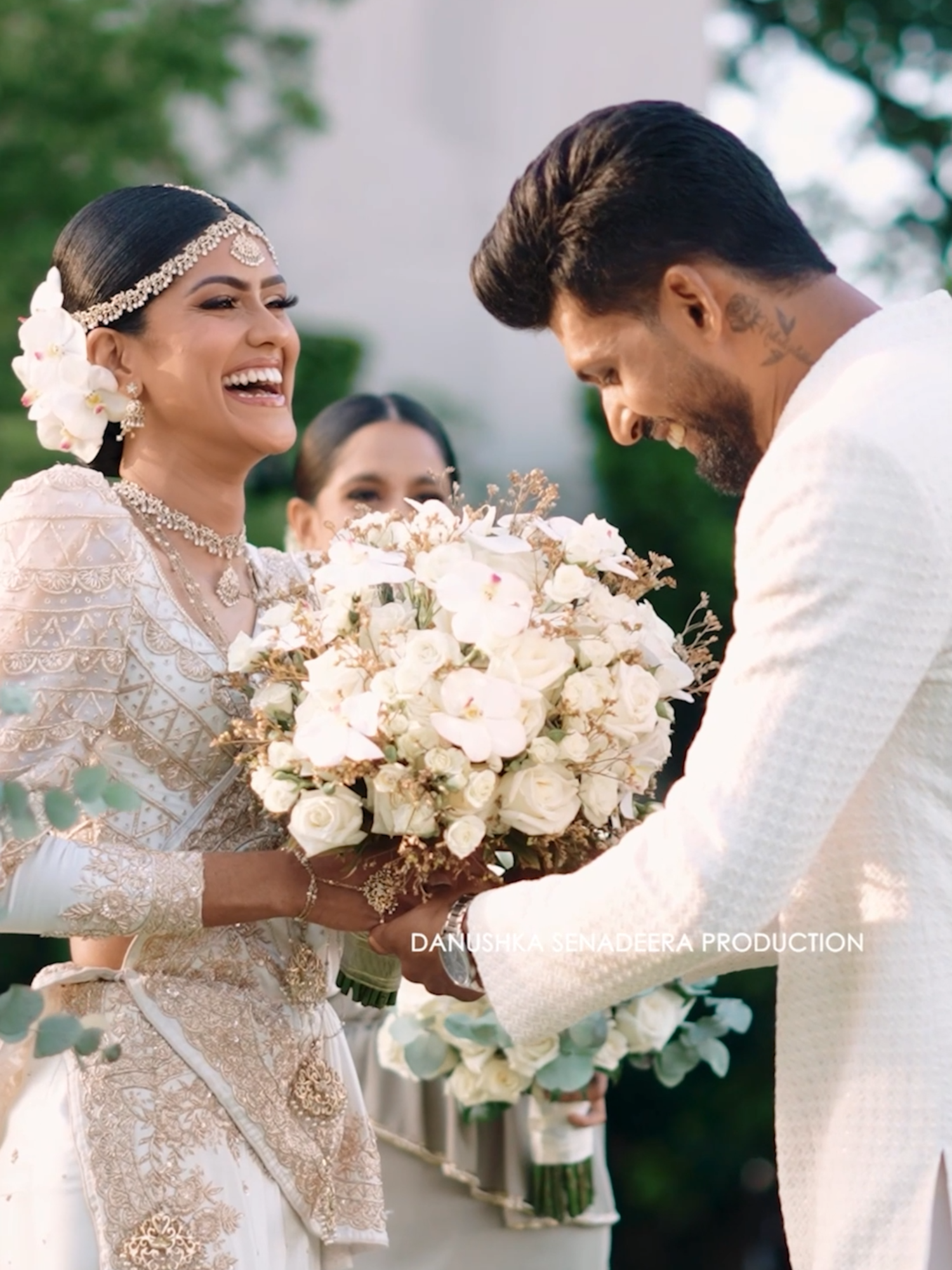 ගැහෙනා හුස්ම ගානේ දැන් ඉතින් …. සංසාරේම හිදිමි ආදරෙන්… Basitha & Nishadi | Wedding Day | 2024.10.29 Photography : Danushka Senadeera Photography   Bridal Designer : Dhananjaya Bandara Dress Designer : Dhananjaya Bandara Groom's Outfit : Grooms Art Groom's Hair : Salon Liyo #danushkasenadeeraphotography #manbehindthelens #danushkasenadeeraproduction  #videoproduction #weddings #weddingphotography #srilankanweddings #srilankanweddingphotographer #weddingphotographers #luxurywedding #photoshoot #weddings2024 #love #srilankanweddings #weddingseason #fyp #foryoupageofficial