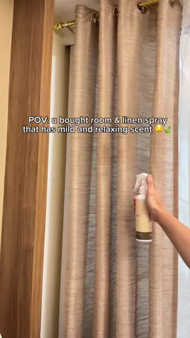 Freshen up your space with a spray that’s both anti-bacterial and aesthetically pleasing. 🏠🍃 #balaybango #homefragrances #roomandlinenspray #linenspray #homespray 