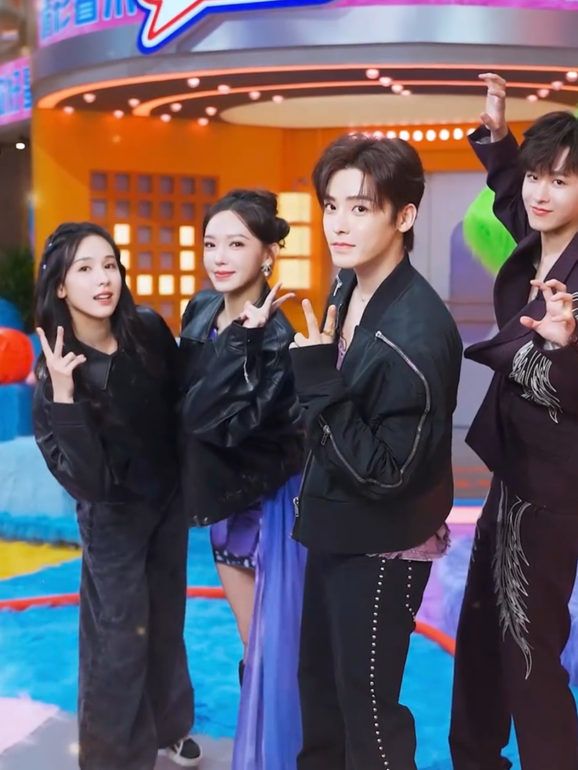 gemes banget sih kalian🥰 #fangsoffortune #tianjiarui #neohou #houminghao #chenduling #chengxiao #hellosaturday #hi6 #varietyshow  #cdrama #cdramaedit #fyp #fypviral #ฟีดดดシ #iqiyi 