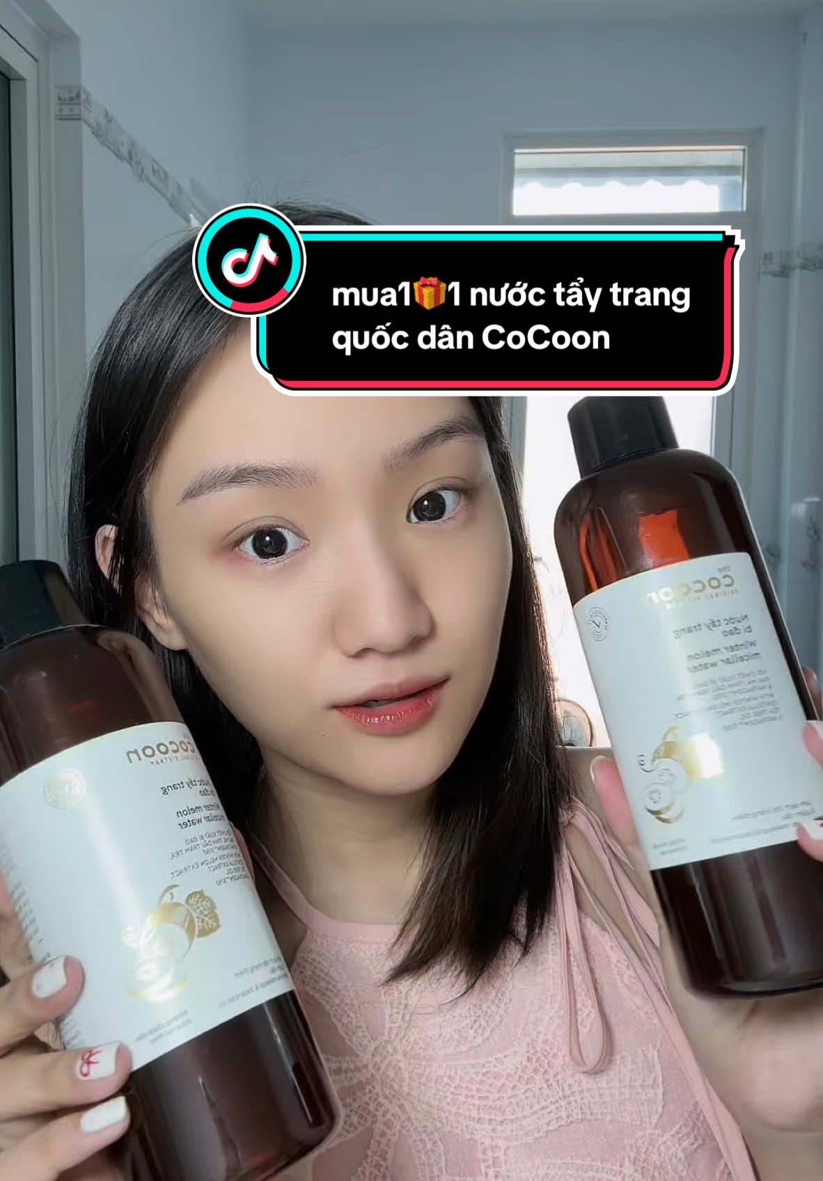 Mua 1 🎁 1 chai full size luôn nè, nước tẩy trang quốc dân CoCoon #hoanganh #hgaanh #review #nuoctaytrang #nuoctaytrangquocdan #nuoctaytrangcocoon #cocoon #cocoonvietnam #deal #mua1tang1 #skincare #viral #xuhuong #fyp #foryou 