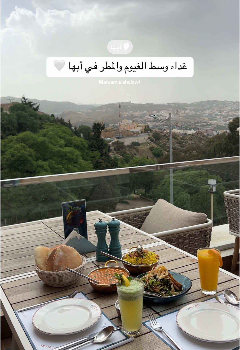 مطعم لاسين في أبها طريق الحزام جوار حديقة ابو خيال 📍 المكان اطلالته جمييييلة  الاصناف متنوعة ولذيذة 👍🏻 ⭐️⭐️⭐️⭐️⭐️ #لاسين #ابها #مطعم #حديقة_ابوخيال #fypシ #asir #مطر #غداء 