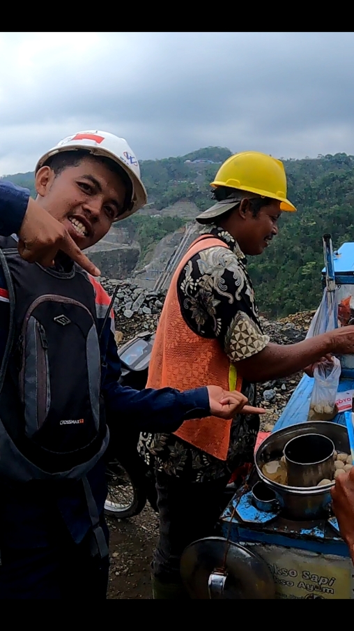 #tukangbakso #bendunganbener #kuliproyek #purworejo24jam #fyp 