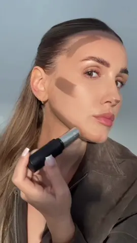 trying the new viral @Diorbeauty Contour stick ✨ The creaminess is all i ever wanted and needed in a creamy bronzer (shade: 03 Medium) #makeup 