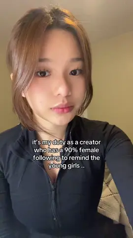 Not my usual content but I want to remind my younger followers that you can do anything you dream of. 💙 Social media downplays the importance of post-secondary education but as a child of an immigrant, this was an important step for me to gain access to resources and a network I otherwise wouldn’t have. A uni degree might not be within your plans and that’s OKAY but never stop investing in your learning and yourself 💙