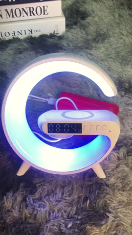 Amazing nightlight #TikTokMadeMeBuylt #tiktokshopblackfriday #homehacks #spotlightfinds #lifehacks #nightlight #speaker #wirelesscharger