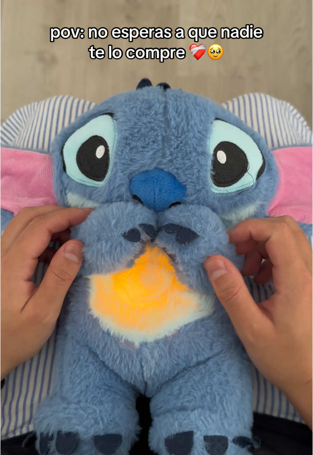 Este stitch me hace sentir segura sin él❤️‍🩹🥹 #stitch #liloystich #disney #stitchquerespira #ataquedeansiedad #ansiedad #insomnio #regalonovia