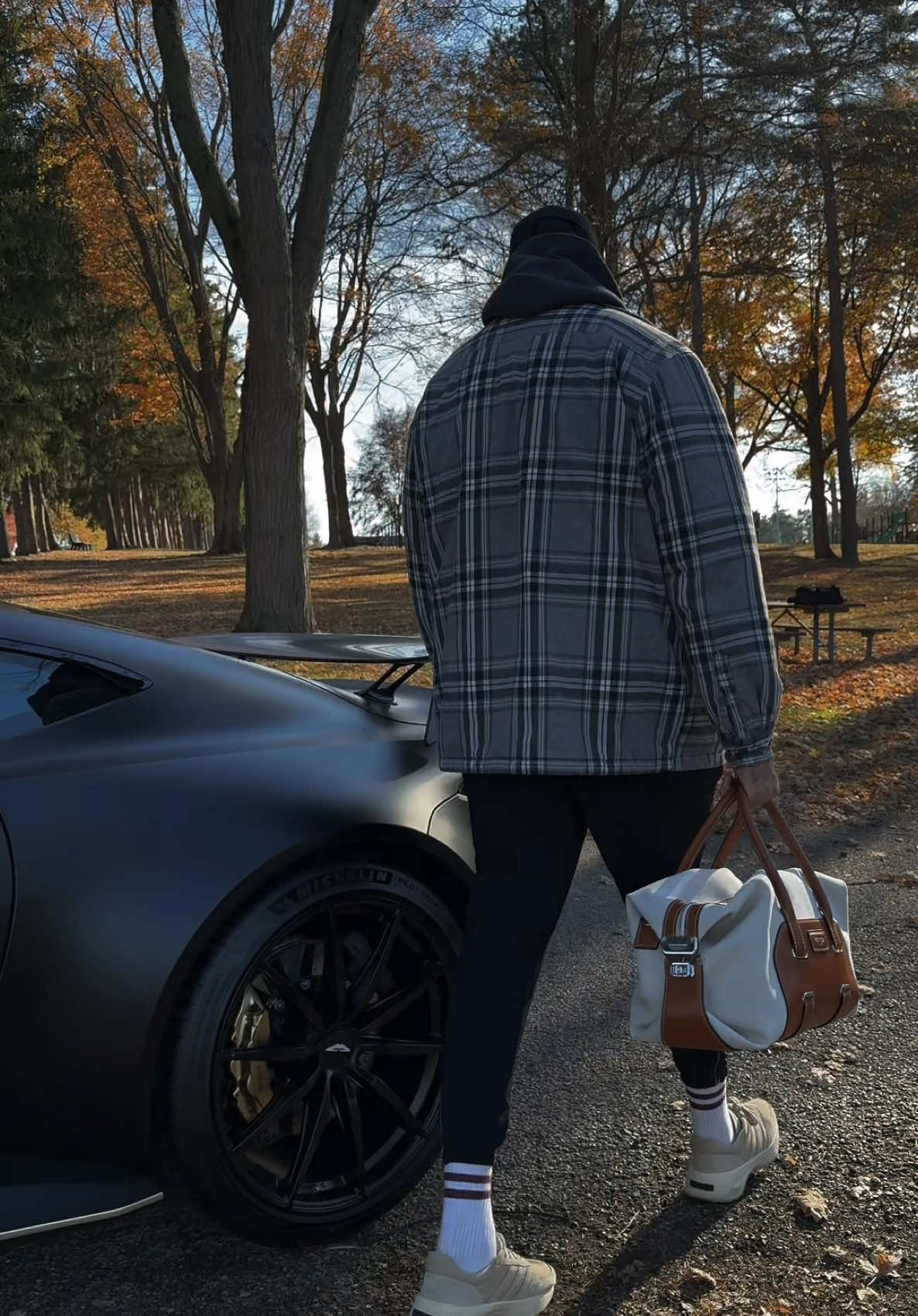 Fall is the best season 🍂🦇 #Lifestyle #mensstyle #AstonMartin