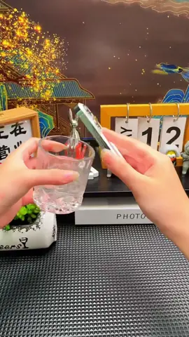 Kính cường lực tựrút bụi iphone :  Hạn chế bám vân tay, Chống thấm dầu, chống loáng nước  #tudan #kingkong#kinhcuongluciphone#emberiview#cuongluciphone #cuongluctudan #no #venom 