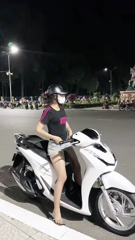Ngày nào nào cũng cày như mọi người…🙆🏻‍♀️
