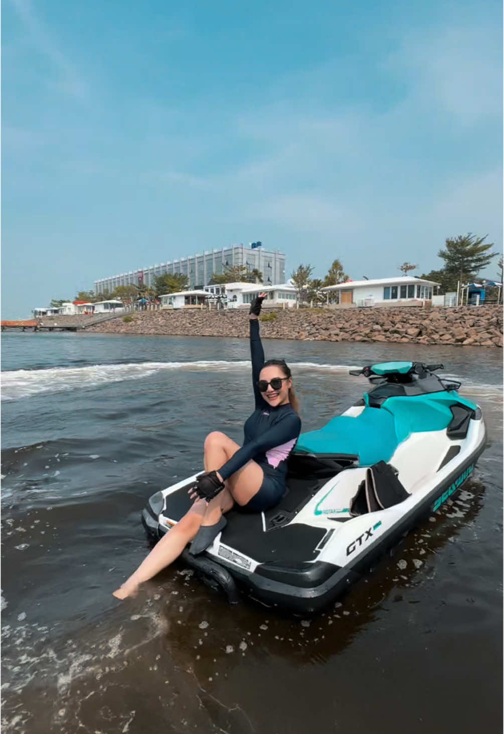 new skill unlocked🩵 jetski!!!