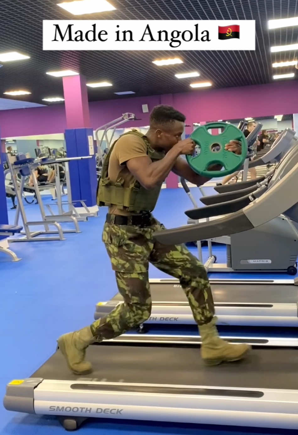 Marine⚓️ Go Go GO!! 🥷🔱  Ja há melhorias.. Ja não estou a olhar muito para baixo 😎.. O próximo vídeo sera melhor 🫂🤞🏾#angola🇦🇴 #angola🇦🇴portugal🇵🇹brasil🇧🇷 #marines #fouryou #militarytiktok #militar 