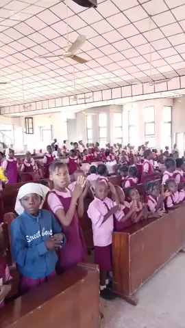 A time out with our Children at ECWA Church Kulende.......#churchofjesuschristoflatterdaysaints #churchofjesuschristoflatterdaysaints #church #parentslove #parentslove #parents @Pastor Dunamis Okunowo @ORO AGBARA ORO IYE @ETERNAL ROCK GRACE CONNECT TV @tisaac832 