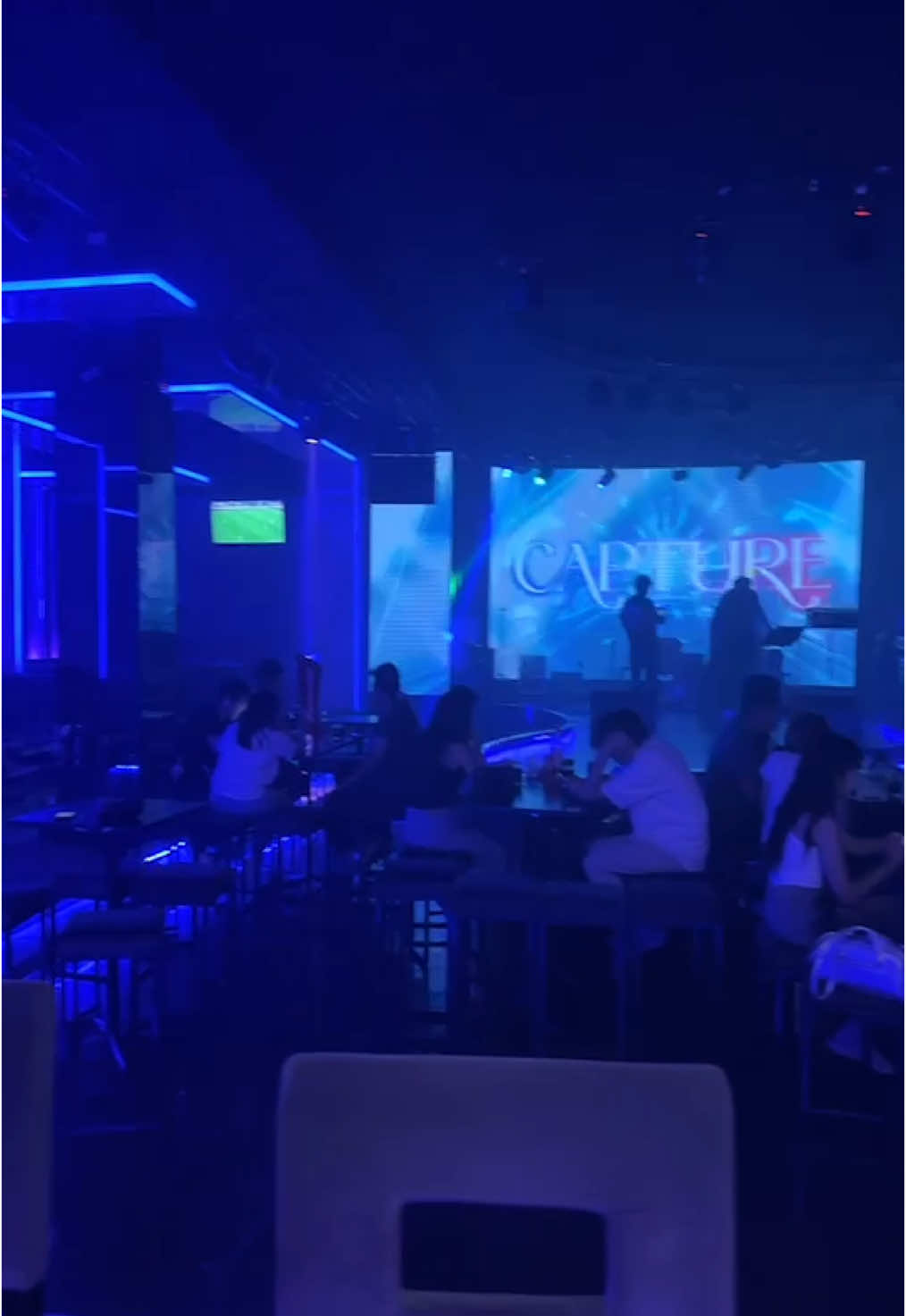 มหิดล-ศาลายา นครปฐม ยังไงก็ต้องมา Capture Salaya เพราะว่า มันสนุกจริงๆ Live Music Band ทุกคืน โปรฯจุกๆทั้งสายชง หรือสายฟอง ห้องน้ำสะอาดมาก ที่จอดรถก็เยอะ!! แล้วเจอกัน! *𝐋𝐨𝐜𝐚𝐭𝐢𝐨𝐧* : The Salaya Leisure Park *𝐎𝐩𝐞𝐧-𝐂𝐥𝐨𝐬𝐞* : เปิดให้บริการทุกวัน 20.00 เป็นต้นไป #ร้านเหล้าศาลายา #ผับบาร์ #ไนท์คลับ #ร้านเหล้าใกล้ฉัน #ผับศาลายา #ร้านเหล้า #คอนเสิร์ตศาลายา #คอนเสิร์ต #สายตี้ #ปาร์ตี้ #Party #Salaya #ร้านเหล้านครปฐม #CaptureSalaya #ร้านเหล้ามหิดล