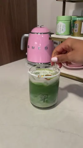 my current fav way to make matcha 🍵🍯🧸  #fyp #ippodotea #matcha #matchalatte #matcharecipe #honeymatcha #fallmatcha #vanillamatcha #matchalatterecipe #cinnamonmatcha @IppodoTea.com (USA & CA) 