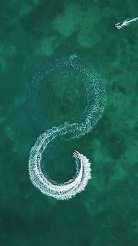 Jet Skis 4 life 🌊😎  #FloridaKeys #DronePhotography #AerialPhotography #DroneShots #KeyWest #FloridaDrone #IslandLife #OceanViews #DronePilots #ParadiseFound #ExploreTheKeys #CoastalViews #SunsetChasers #AerialViews #DiscoverFlorida