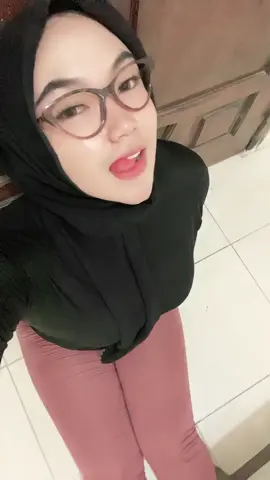 kurus bgt#fyp #fakebodyy⚠️ #hijabketat #tobruttt 