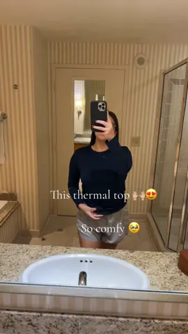 Girls this is your sign for a comfy top keeps you warm 🤩 #top #fashion #tiktokshopblackfriday 
