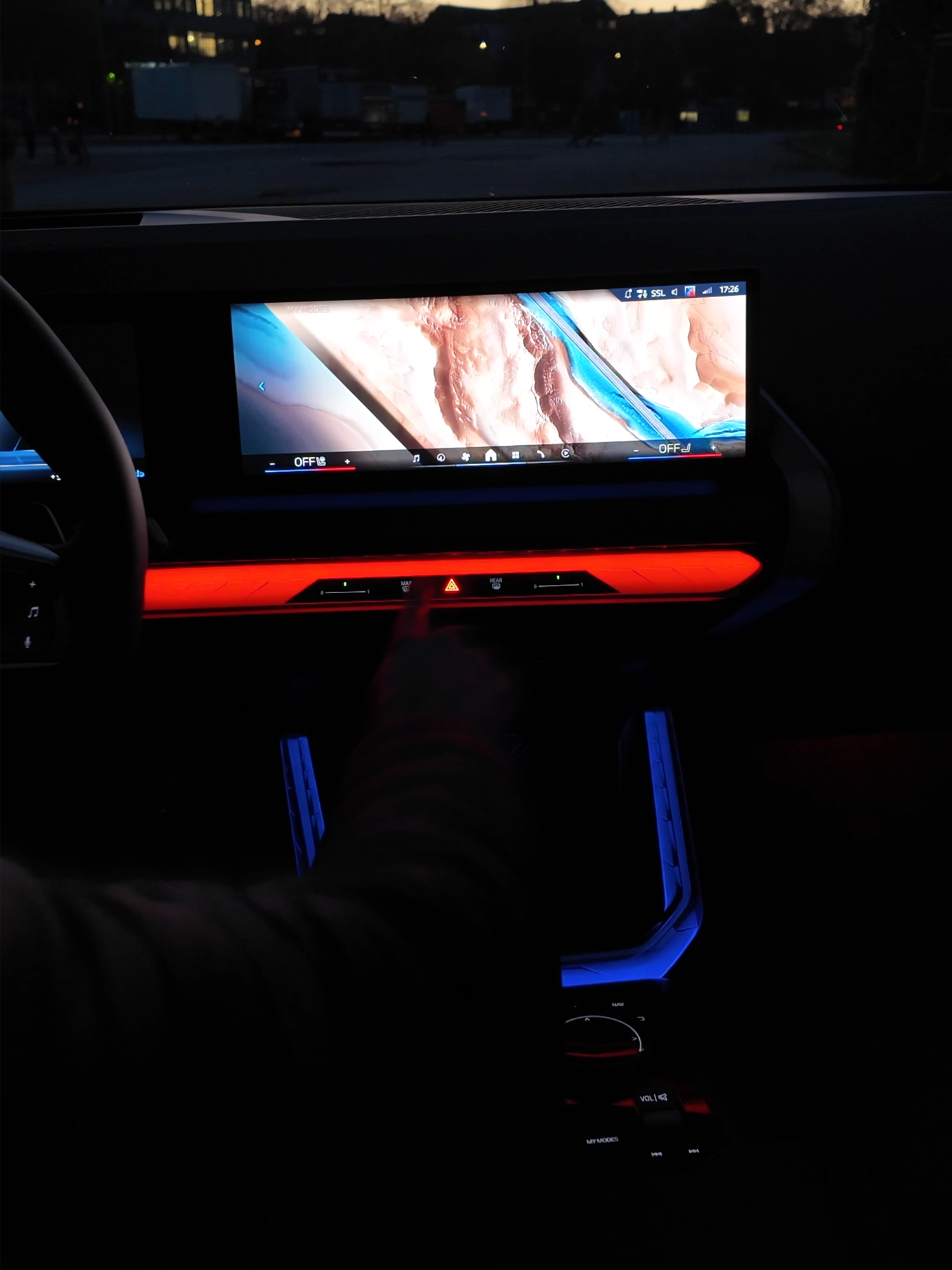 💡Interior ambient lighting all-new BMW X3 vs Mercedes GLC! #bmw #bmwx3 #x3 #bmwfans #bimmerslife #bimmer #cartechnology #cartech #mercedes #mercedesbenz #mbcar #mbcars #mercedesglc