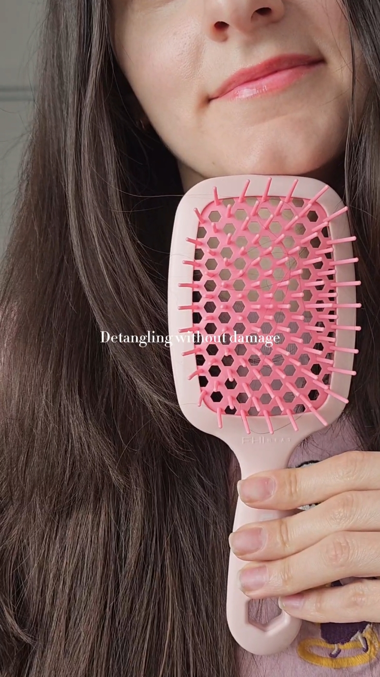 Effortlessly detangle even the toughest knots with the UNbrush OG! Featuring 105 DuoFlex anti-static bristles for painless, break-free brushing on wet or dry hair. Lightweight, easy to clean, and perfect for all ages! #UNbrush #Detangle #HealthyHair #FHIHeat #creatorsearchinsights #TikTokShopBlackFriday #TikTokShopCyberMonday #ttstakeover 