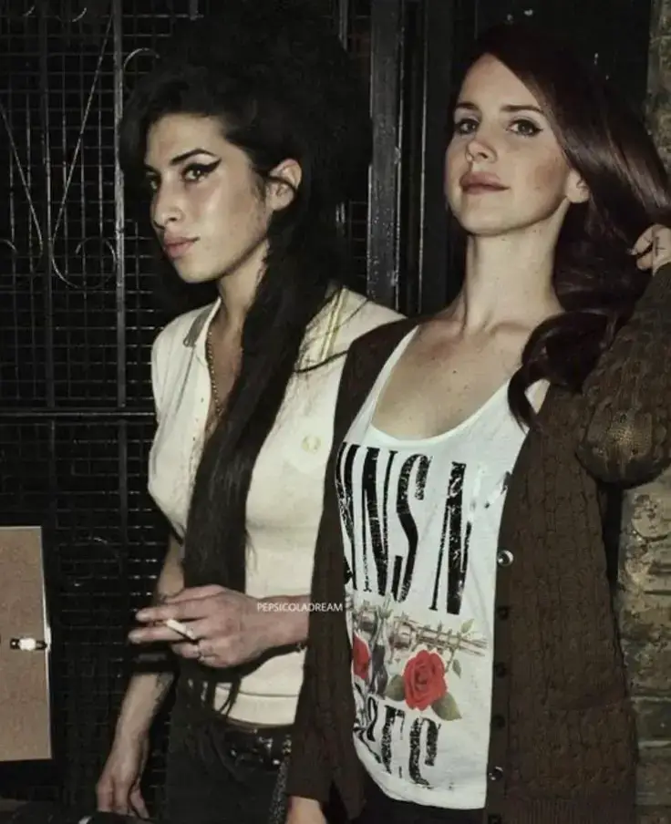 Amy winehouse y Lana Del Rey😌🙌🏻#amywinehouse #lanadelrey #ilovelanadelrey #fyp #videoviral #backtoblack #paratiiiiiiiiiiiiiiiiiiiiiiiiiiiiiii @Lana Del Rey @Amy Winehouse 