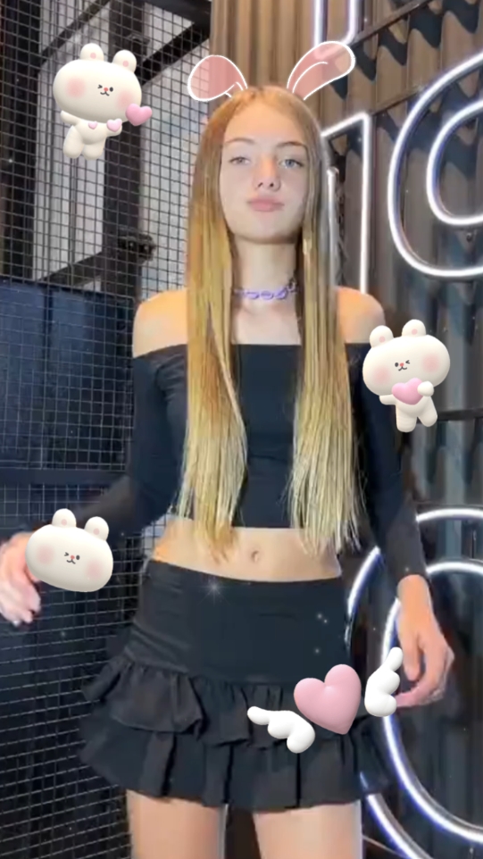 #beautygirl #fashionmodel #modelaje #minifalda #modafeminina #topmodel #fypシ゚viral🖤tiktok #fyp 