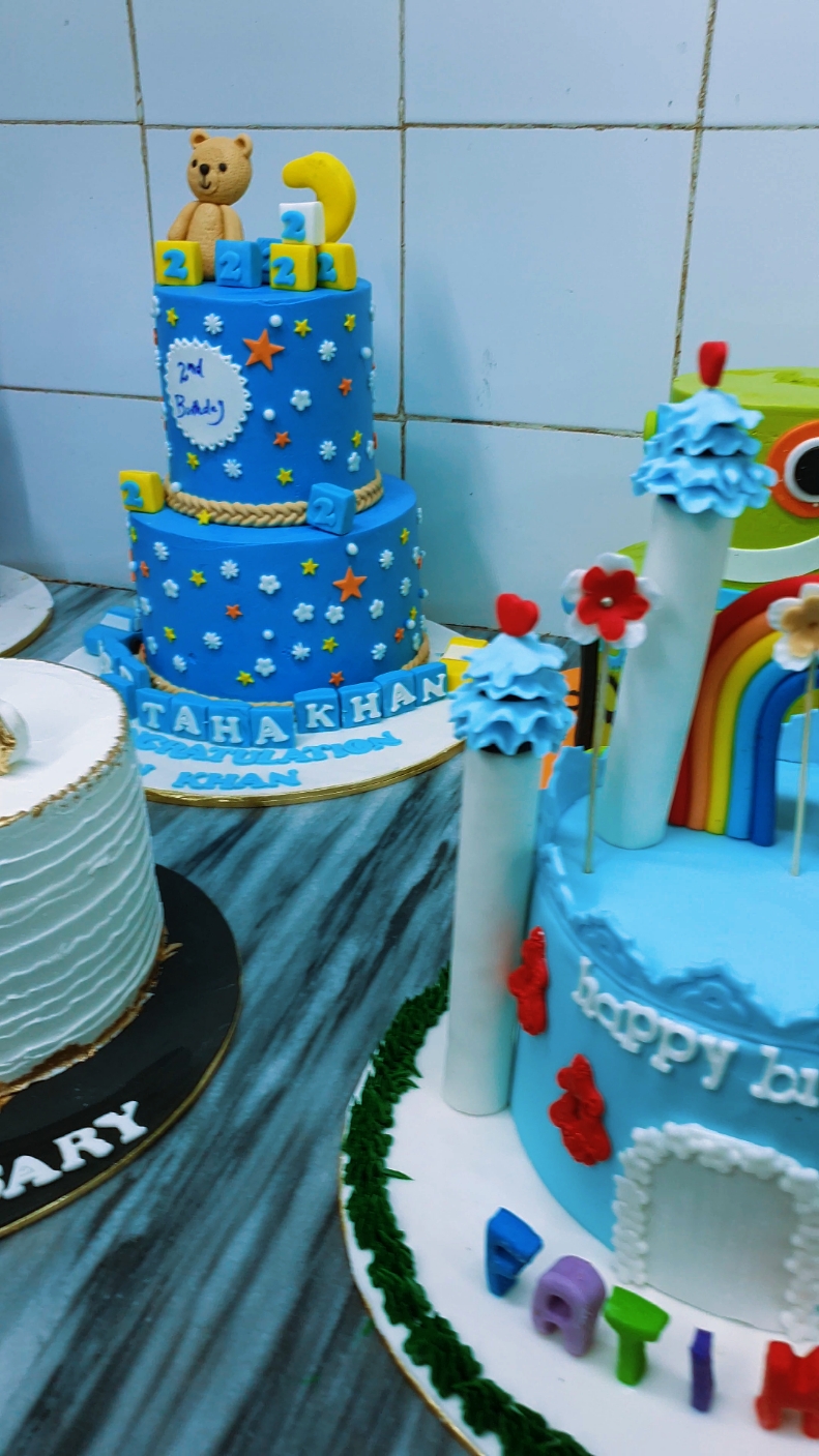 Amazing birthday anniversary and  engagement cakes designs#for #trendingshorts #newmusi #happy #imrankhanpti #photobackdrops #beach #na #Love #viral #dance #tera #lovelyfamilytv #cakedecorating #imrankhan #music #hall #longervideos #travel #newmusic 