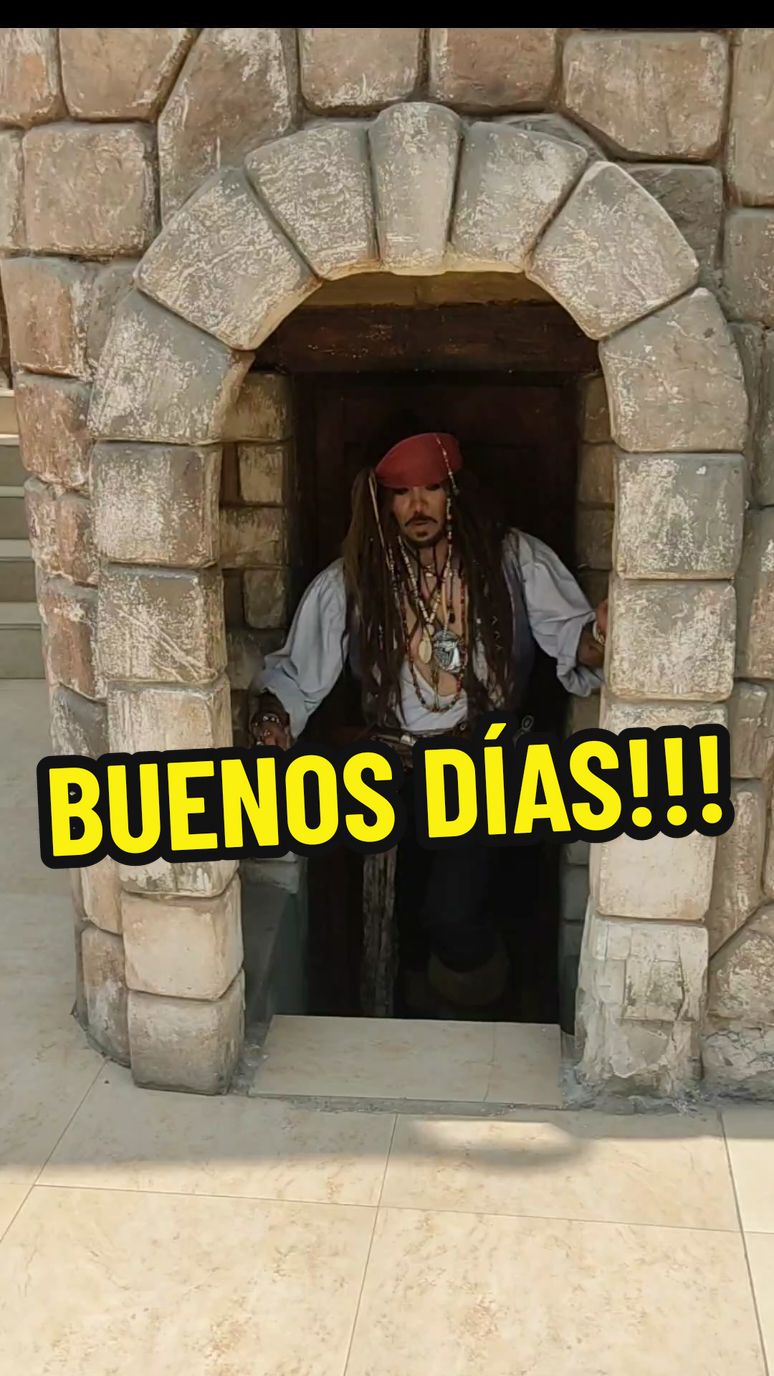 Hola MIS PIRATAS...que tengan un excelente y bello día en todo el mundo... #johnnydepptiktok #johnnydepp #jacksparrow #jacksparrowrun #piratasdelcaribe #piratesofthecarribean #piratesofthecaribbean #renatovegazo #disney #trump2024 #televisa #pirates #peru🇵🇪 