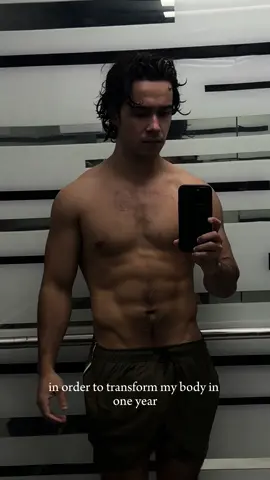 This is exactly what i had to do in order to have the transformation i wanted, just be consistent and make it a habit, if i was able to do it, so can you. #fyp #share #like #actor #hispanic #foryoupage #motivation #gym #Fitness #latino #mindset #inspiration #foryou 