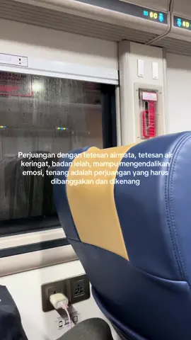 Kamu harus bangga dengan apa yang kamu lakukan dan yang kamu perjuangankan #katakata #keretaapiindonesia  #sadstory #keretaapikita #kai121 #fyp #foryourpage #railfansindonesia #indonesiarailway 