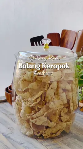 Bekas Keropok Aesthetic ✨ Bukan balang kaca tau. Material plastik yang berkualiti. Dahlah cantik, lepas tu kedap udara pulak! Jom grab sorang satu. #bekaskedapudara #foodstorage #foodcontainer #balangkedapudara #balangcantik #balangaesthetic #balangkeropok #airtightcontainer 