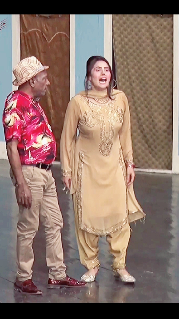 Funny Stage Drama clips 🤣😀 #stageshow #stagedrama #stagedaramacomedy #stagedaramaclips #stagedaramafunny #stagedaramapakistan #stagedaramajokes #stagedrama #stagedramacomedy #comedy #stagedramaclips #status #foryoufeed #viraltiktok #viralvideo 