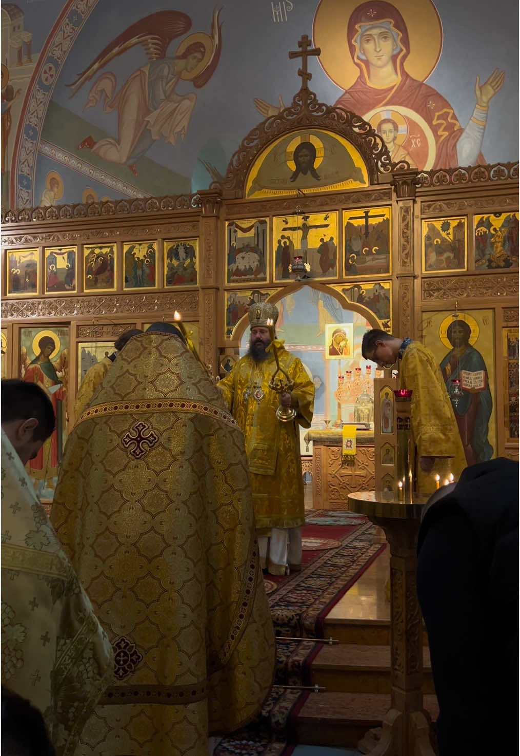 Russian orthodox cathedral in Munich #orthodox #orthodoxtiktok #lord #christisking #bishop #munich #münchen #rocor #diacon #bischof #churchtiktok #liturgy #relics #russianorthodox☦️🇷🇺 #orthodoxchurch #orthodoxchristian #orthodoxy #orthodoxe #fyp #viral 