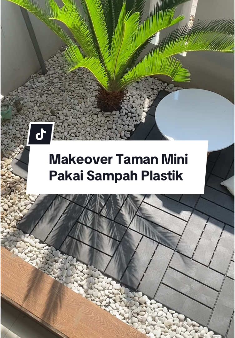 Keren banget ya sampah plastik bisa jadi item estetik buat rumah🫶 #renovasirumah #makeovertaman #floordecking #floordeck #fyp #fypシ #fypage #fyppppppppppppppppppppppp 