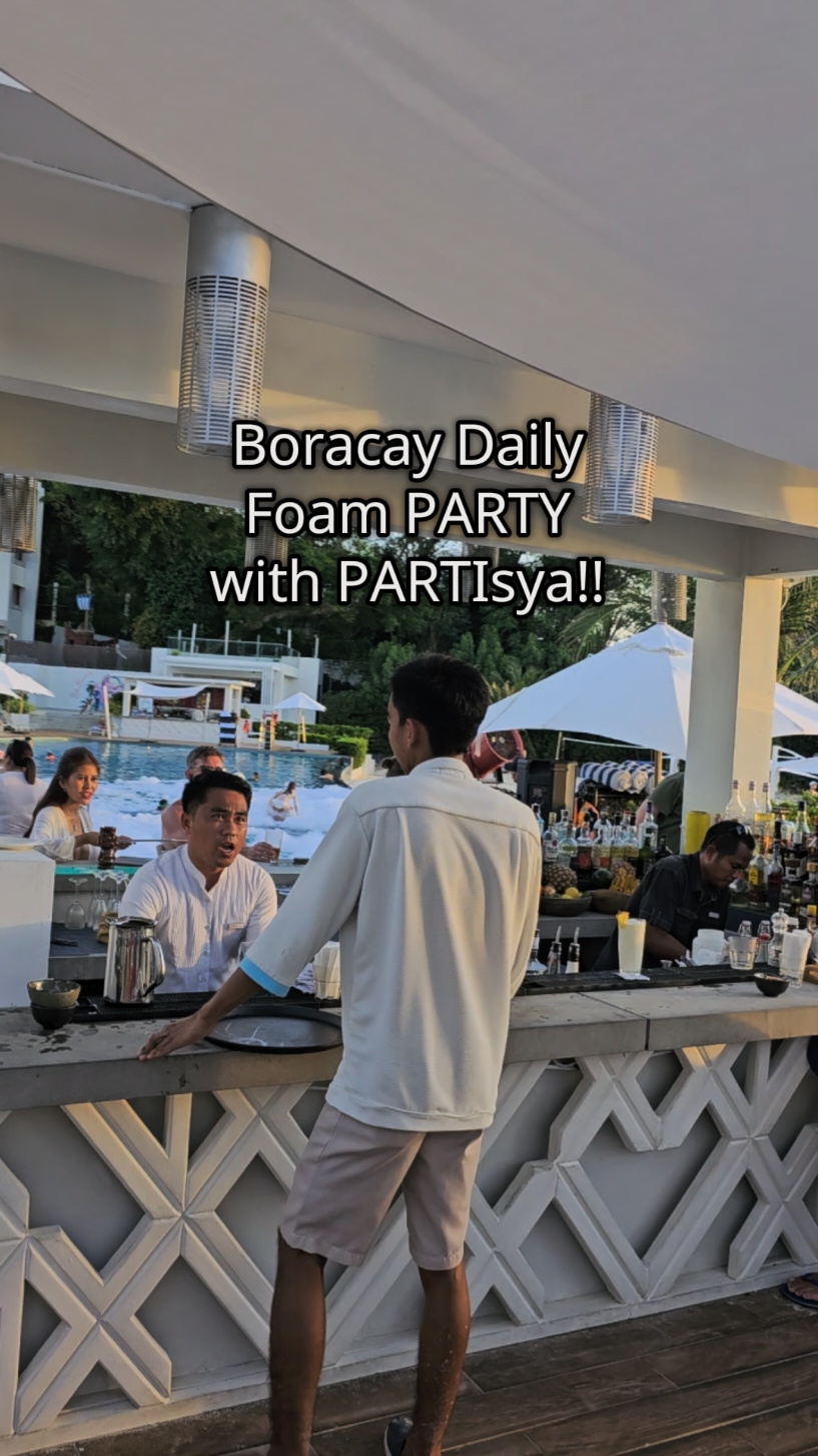 @partisya_  @crimsonboracay @azureboracay  #Boracay #보라카이 #dailyboracay #boracaydaily #바다 #fyp #boracayeats #boracayactivities #travelph #Boracaytours #boracaydailytour #foamparty 