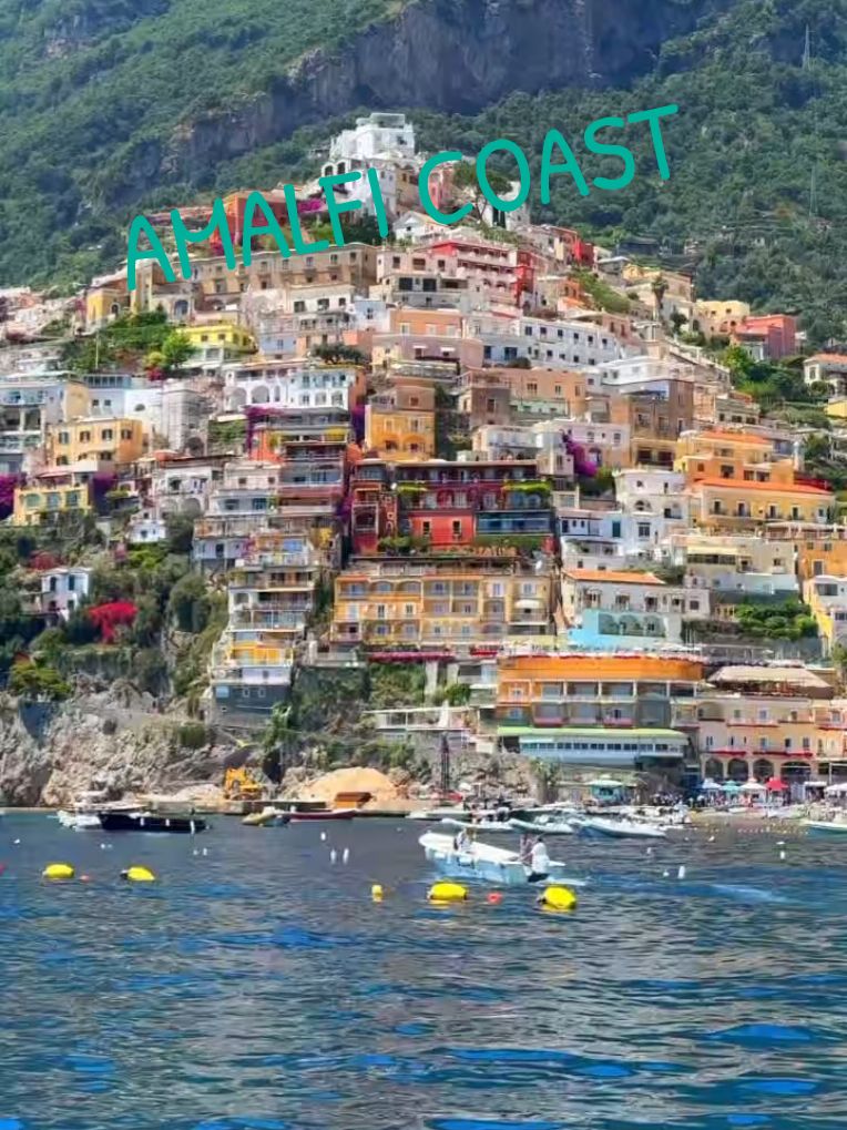 ITALY 🇮🇹 💚🤍❤️ #travel #explore #beautiful #musica #viralvideos  @Mary Visualizza anche questo video. Grazie! 🤩🌹