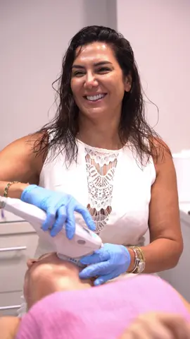 Ultherapy ses dalgaları sayesinde cilt altına etki ederek uygulandığı alanda bir lifting etkisi yaratır. Yaklaşık olarak 30-60 dakika süren bu işlem basit bir şekilde uygulanır, etkileri ise oldukça kalıcıdır ✨ Daha fazlası için; 📞 +90 544 843 9717 📍 Abdi İpekçi 19, Nişantaşı, İstanbul #ulthera #ultherapy 