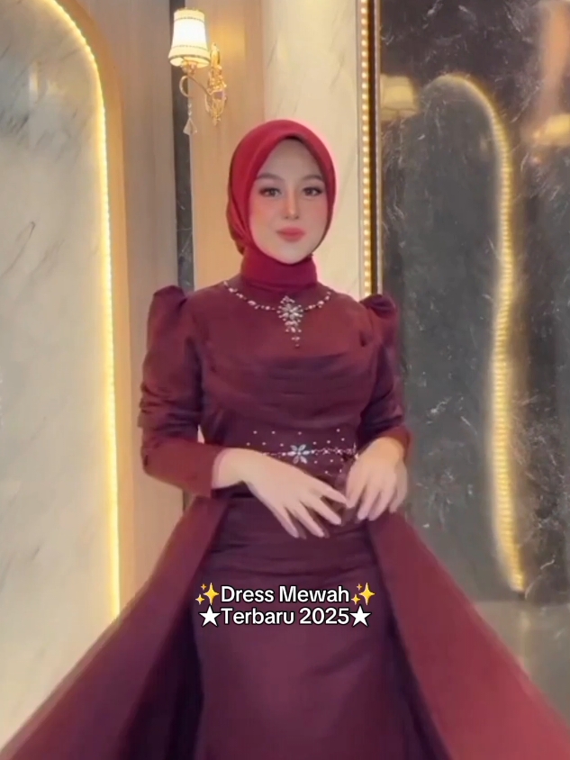 Dress Mewah cocok buat lamaran,wisuda,kondangan dll😍🫶 #dress #dresswanita #dressburgundy #dresslamaran #dresswisuda #dresskondangan #dressgamis #gamismewah #gaunpengantin #dresscantik #gamiselegant #dresskekinian  #gaunmewah #dressterbaru #2025 #promoguncang1111 #wibgajian 