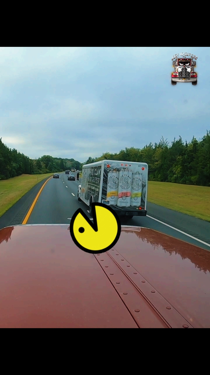 Replying to @debikapp PACMAN is out here EVERYDAY 👀🤦‍♂️👏😂🤣#PacMan #driving #dashcam #gopro #handsfree #peterbilt #truckdriver #commentary #fun #funny #LiveStream #daily #NJ #fyp #fypシ #people #live 