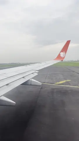 Clear for take off #lionair #boeing737 #surabaya #juandaairport #takeoff #aviation 