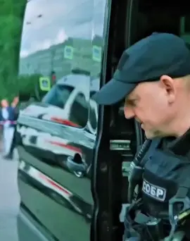 Не стали задерживать своего #рекомендации #рек #невский #сериал #кино 