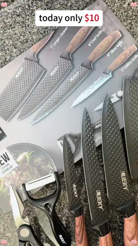 6 pieces kitchen set knife #6piecessetknife #setknife #knife #kitchenknife #knifeformeat #chefknifeset #tiktokfinds #dealsfordays #christmasgiftideas #dealsforyoudays 