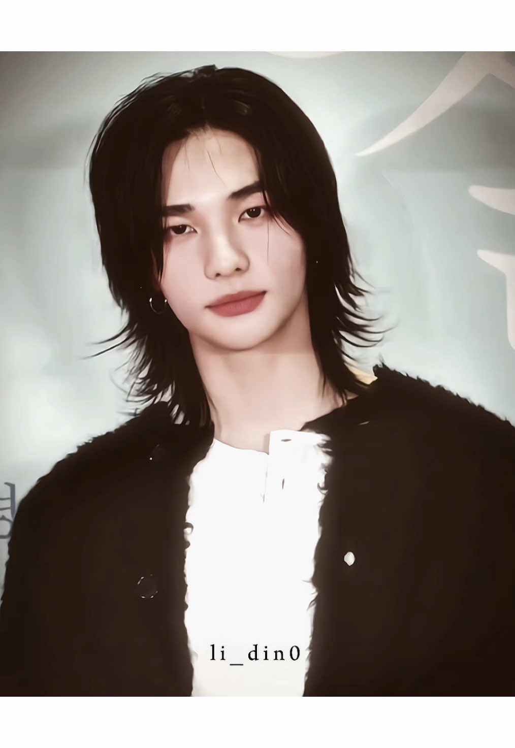 He looks so good😩😩❤️‍🔥#hyunjin #hwanghyunjin #hyunjinedit #straykids #foryou #foryoupage #fyp #explore #kpopfyp #skz #maniacsoc #THESOUND #maxident #tiktok #kpopedit #stay #TIKTOK 