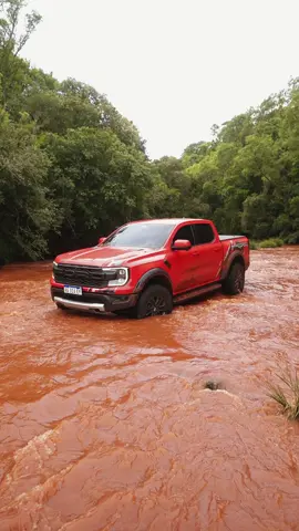 Una Ranger Raptor perdida en la Selva Misionera!  . . . . #ford #fordargentina #ranger #rangerraptor #raptor #offroad #4x4 #cars #chevrolet #silverado #ram #dodge #trx