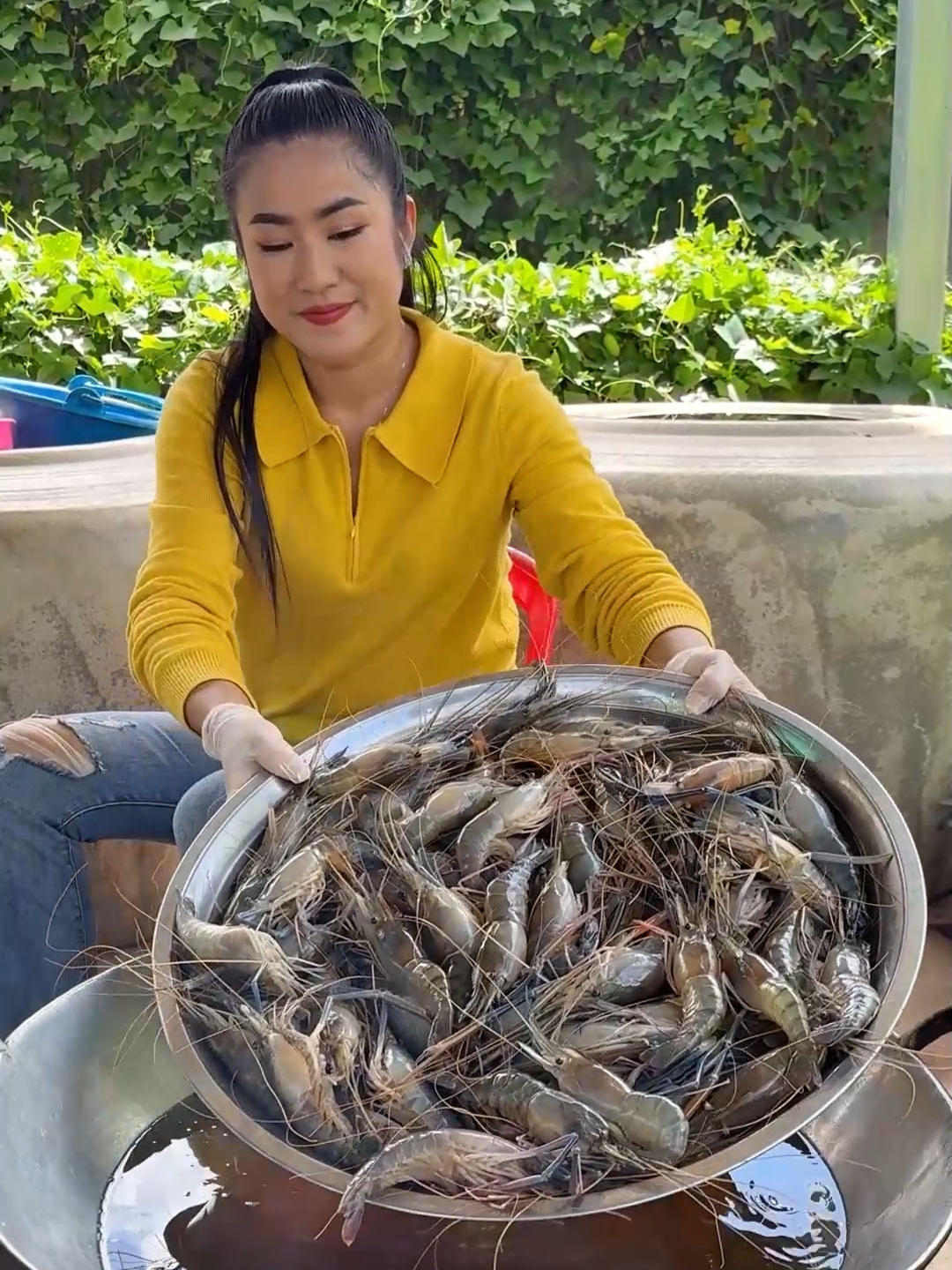 Yummy river shrimps cooking with Mommy Sreypov