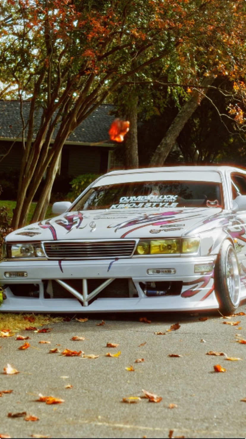 A short fall feature with @Ian 🍂 #car #viral #foryourpage #fyp #cartok #jdm #jdmcarsoftiktok #jdmcars #jdmnation #nissan #nissanc33 #c33 #c33laurel #laurel 