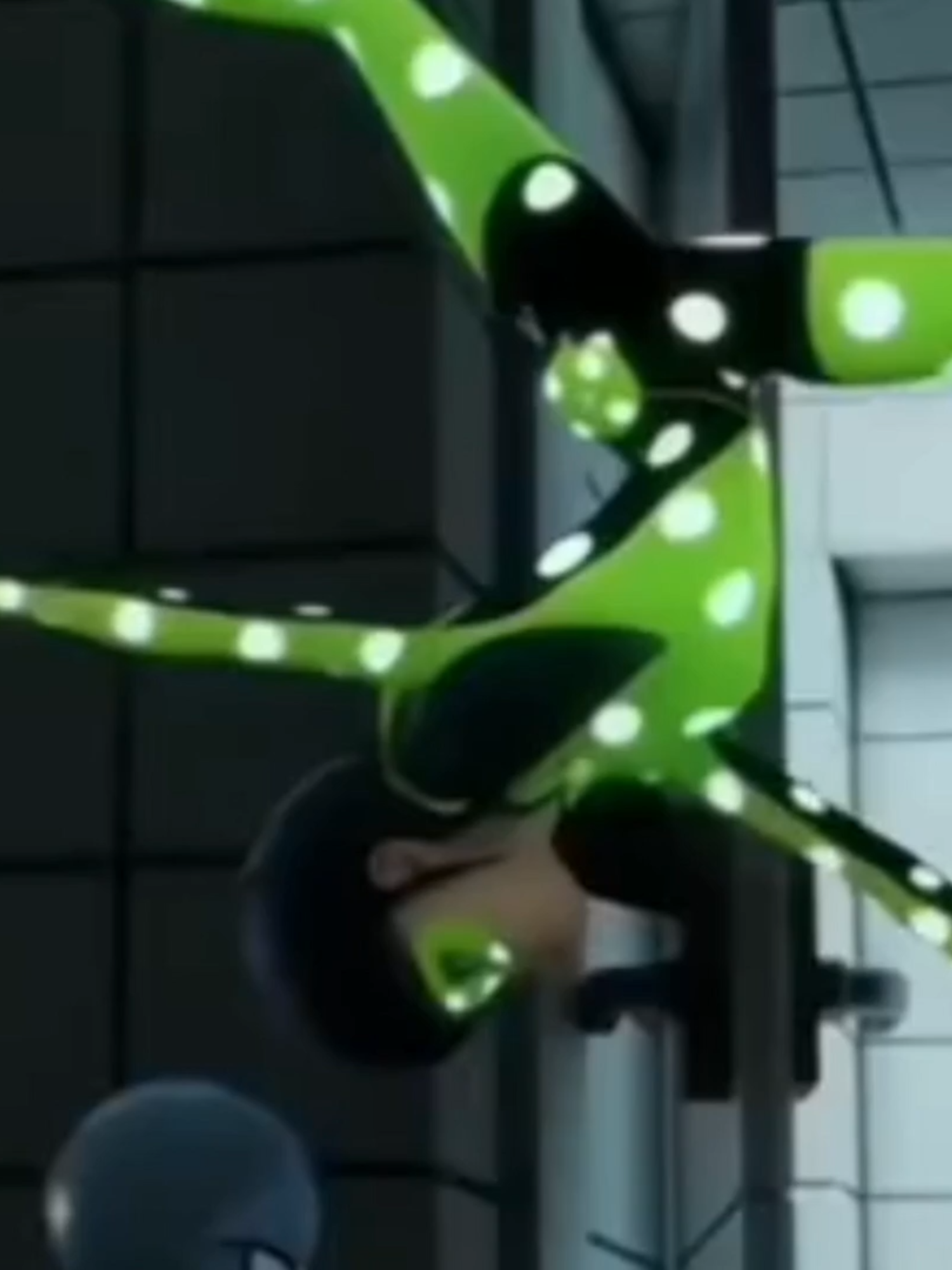 WHO IS THIS DIVAA #fyp #viral #miraculousseason5 #miraculous #fypシ #edit #fyp #viral #miraculousseason5 #miraculous #fypシ #editss #cute #marinette #transistion #marinetteorange #chronobug