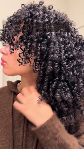 Flexi rod sets are a 3-Step process & its worth every step!  Verse of the day: -  “Using a dull ax requires great strength, so sharpen the blade. That’s the value of wisdom; it helps you succeed.” Ecclesiastes‬ ‭10‬:‭10‬ ‭ #CapCut #flexirods #flexirodset #curls #naturalhair #naturalhairstyles 